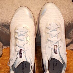 Clove SuperCrush Alto, White/Plum/Vintage Tan, Men Size 11